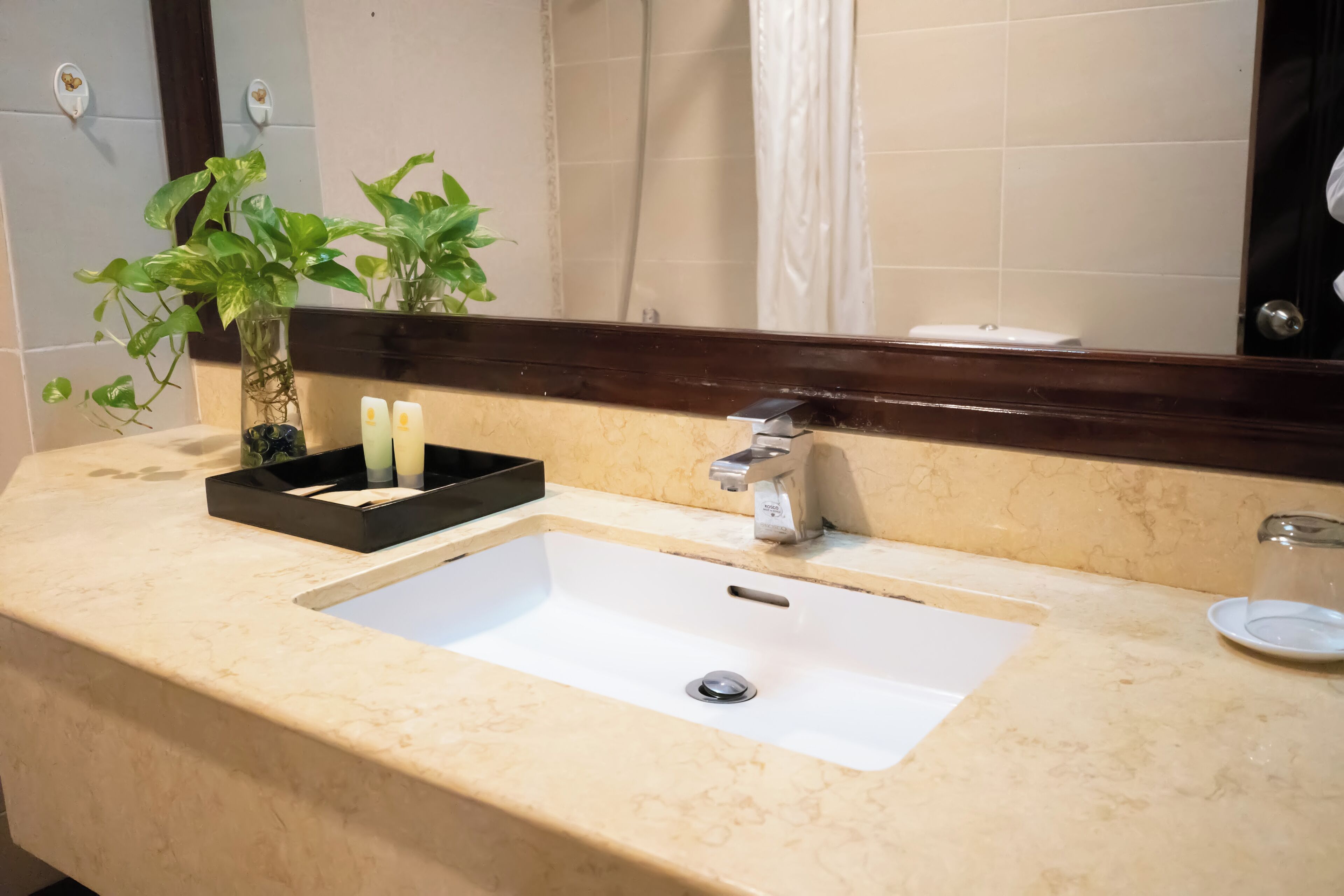 executive suite | 1 bedroom, free minibar items, in-room safe, desk