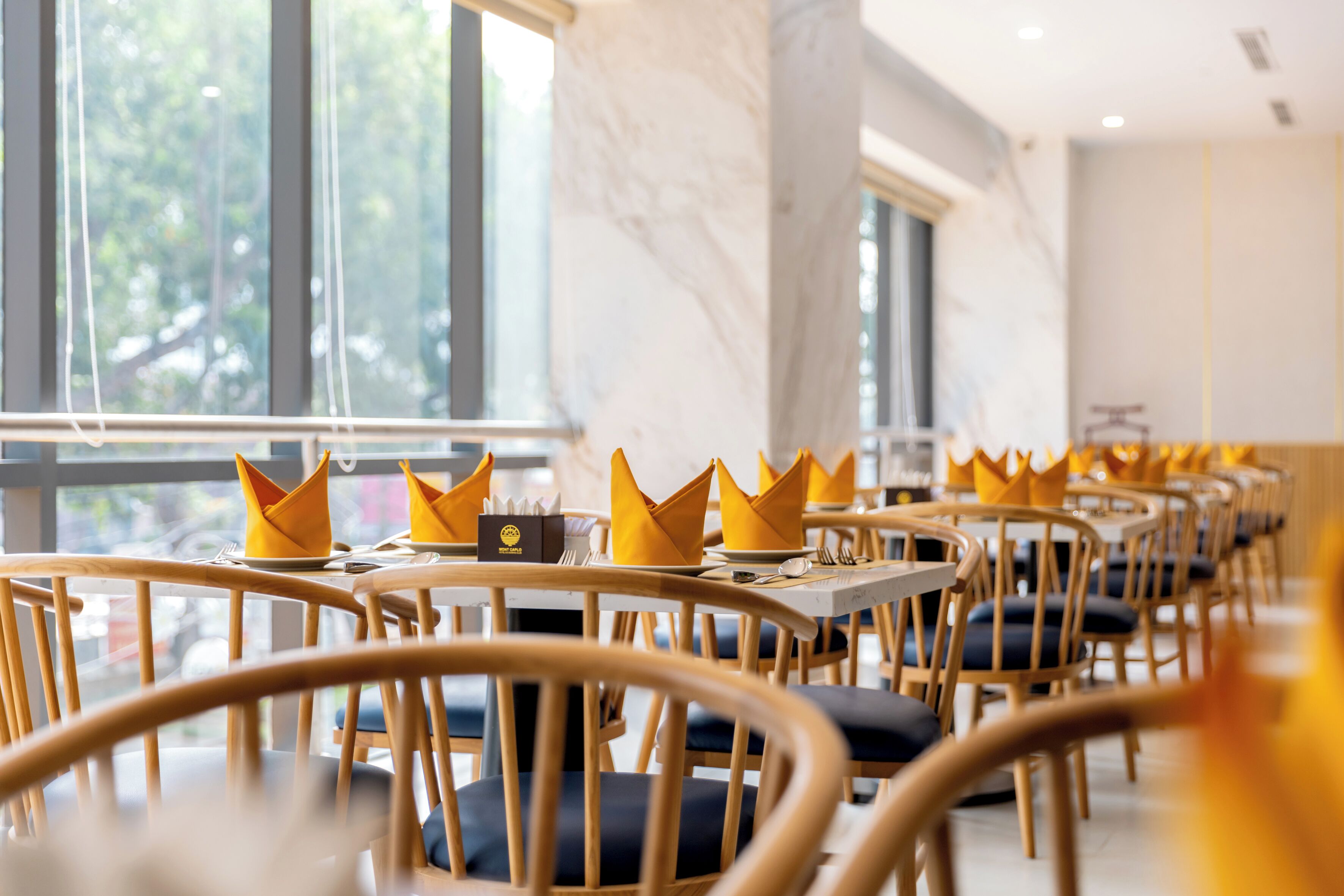 breakfast, lunch, dinner served; al fresco dining