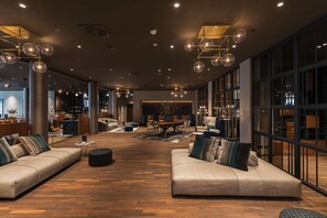 Bar (on property) - Infinity Hotel & Conference Resort Munich (Unterschleissheim)