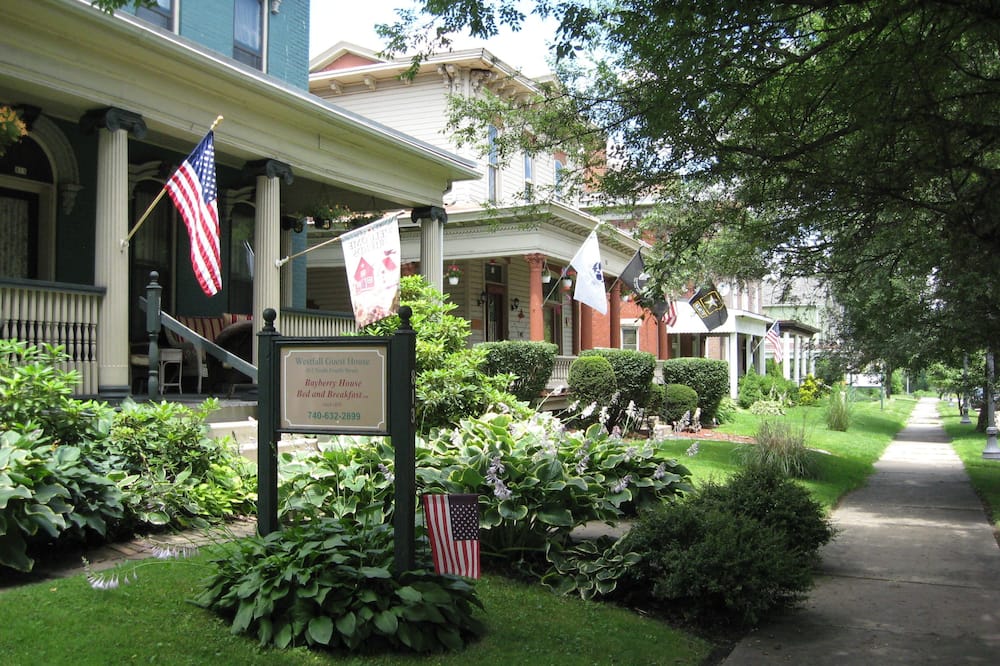 Bayberry House Bed & Breakfast - Dillonvale, OH