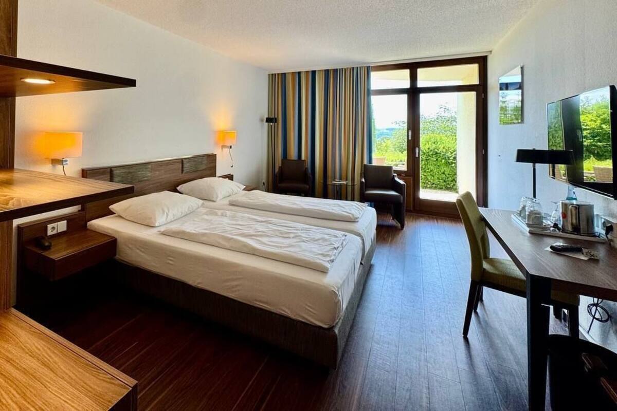 Double Room, Lakeside | Hypo-allergenic bedding available, minibar (some free items)