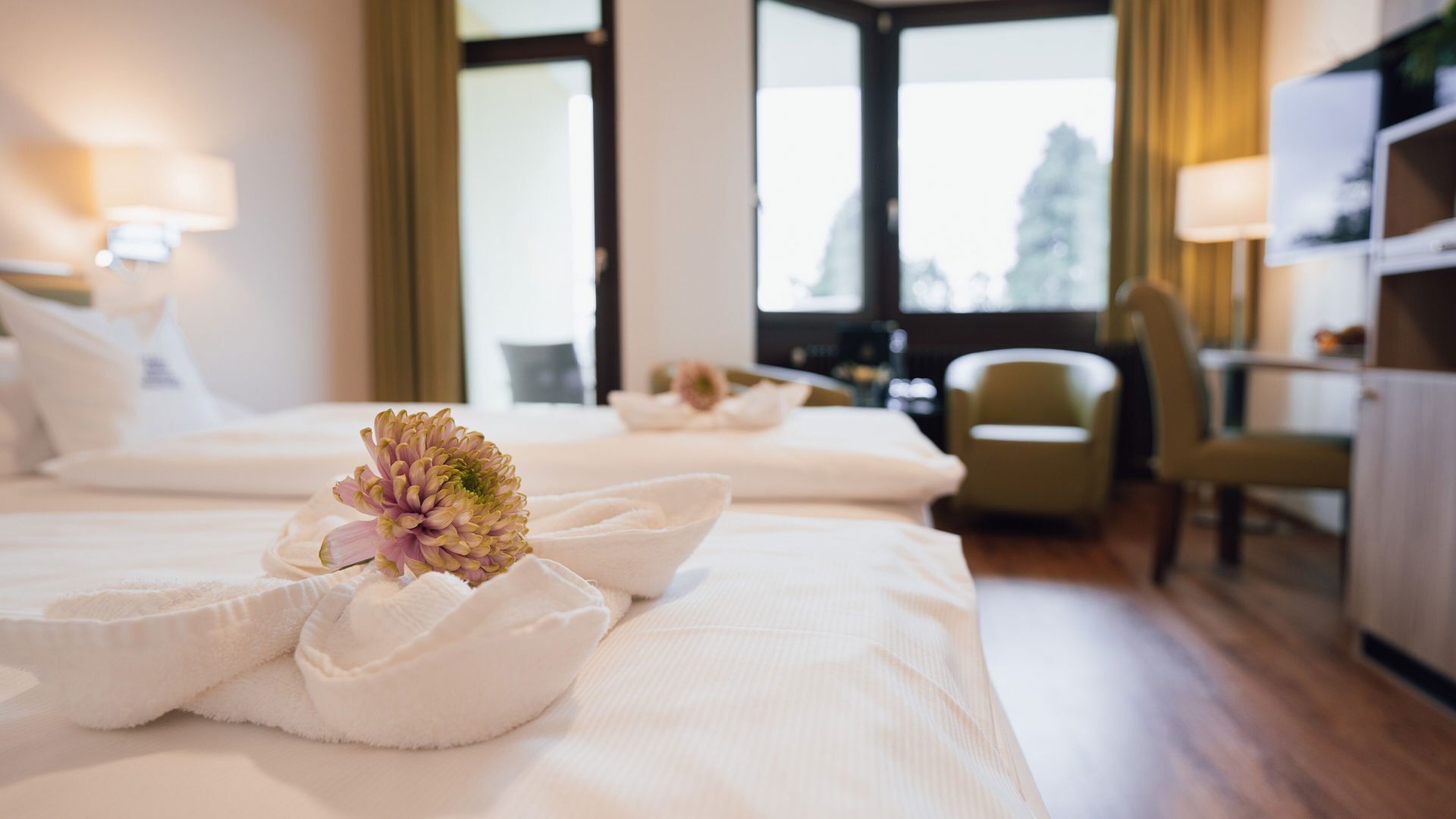 Hypo-allergenic bedding, free minibar items, in-room safe