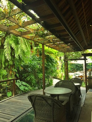 Terrace/patio - Adi Cottage (Ubud)