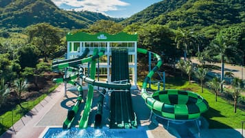 Toboggan aquatique