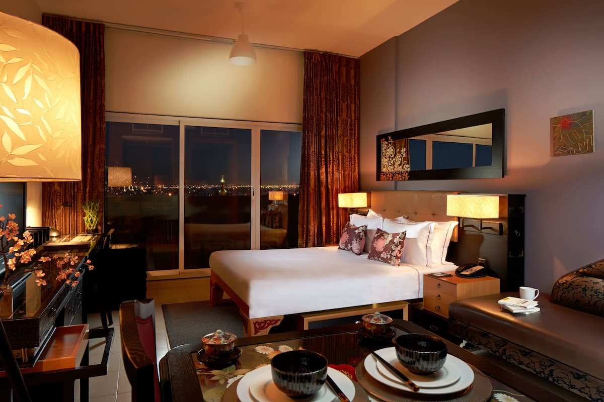In-room safe, desk, soundproofing, iron/ironing board