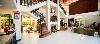 Vinh Hung 2 City Hotel