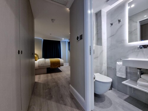 Mstay Hotel 43