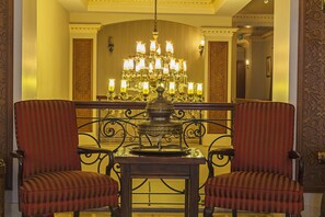 Lobby sitting area - Acra Hotel - Special Class (Istanbul)