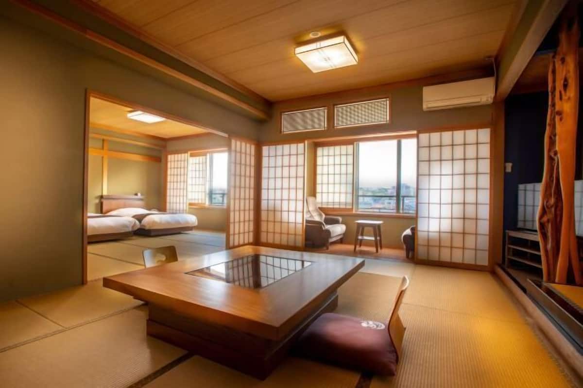 1 bedroom, premium bedding, down duvets, in-room safe