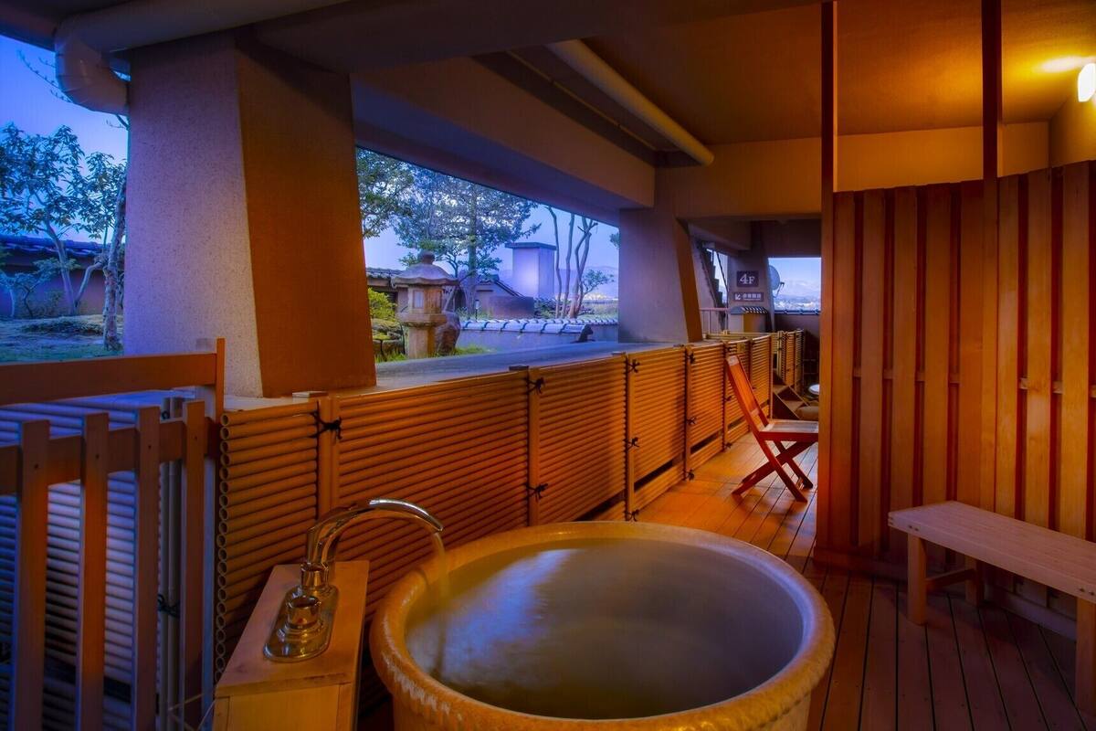 室外 Spa 池