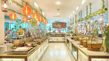 含每日吃到飽早餐