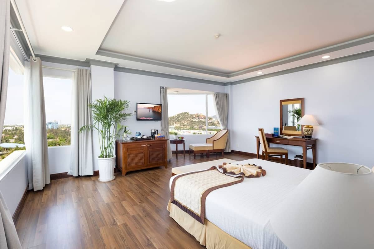 In-room safe, desk, blackout curtains, soundproofing