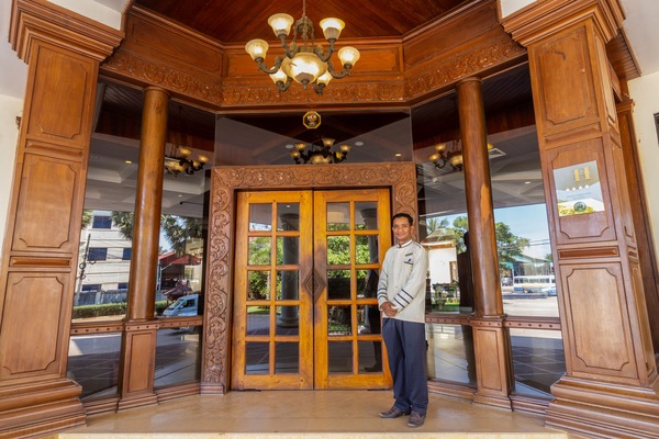 Pintu masuk interior