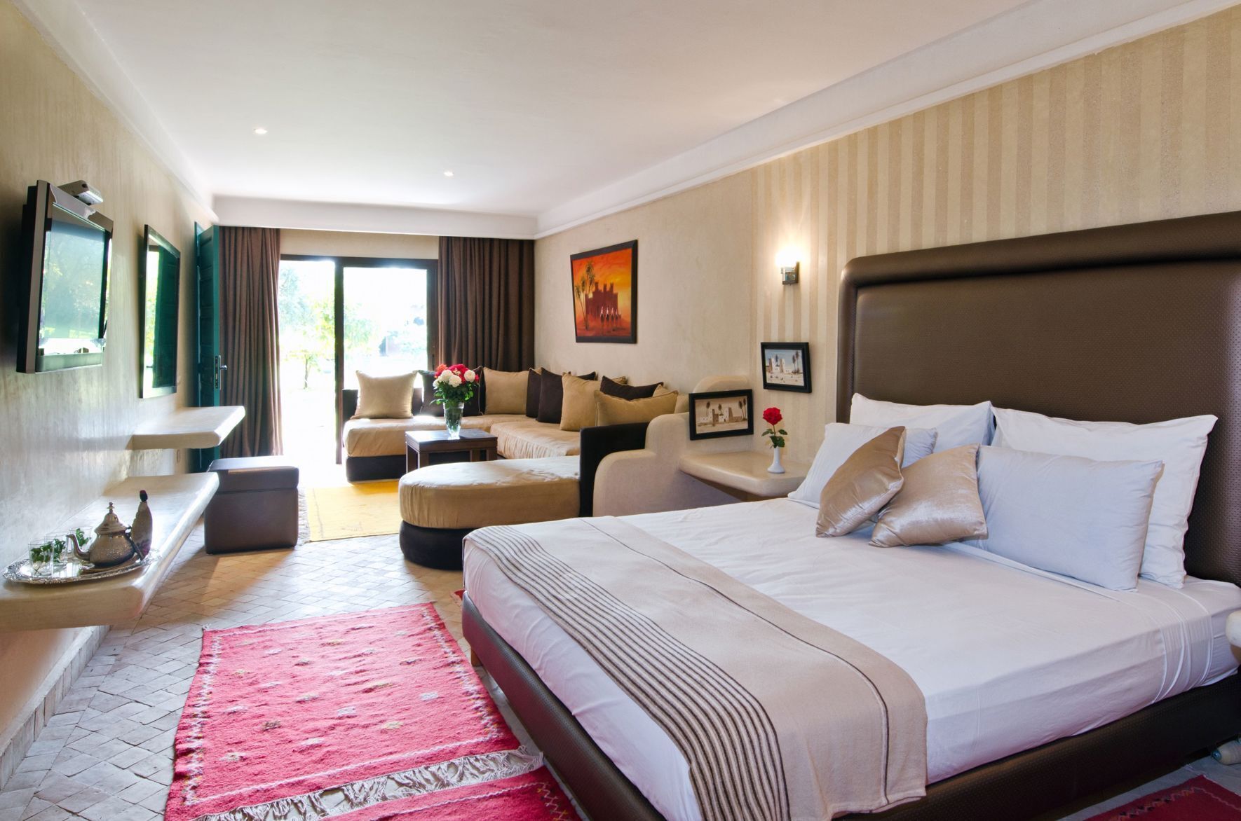 1 bedroom, Frette Italian sheets, premium bedding, down comforters