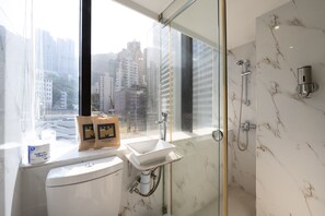 In-room safe, individually decorated, individually furnished - Mini Central  (Hong Kong)