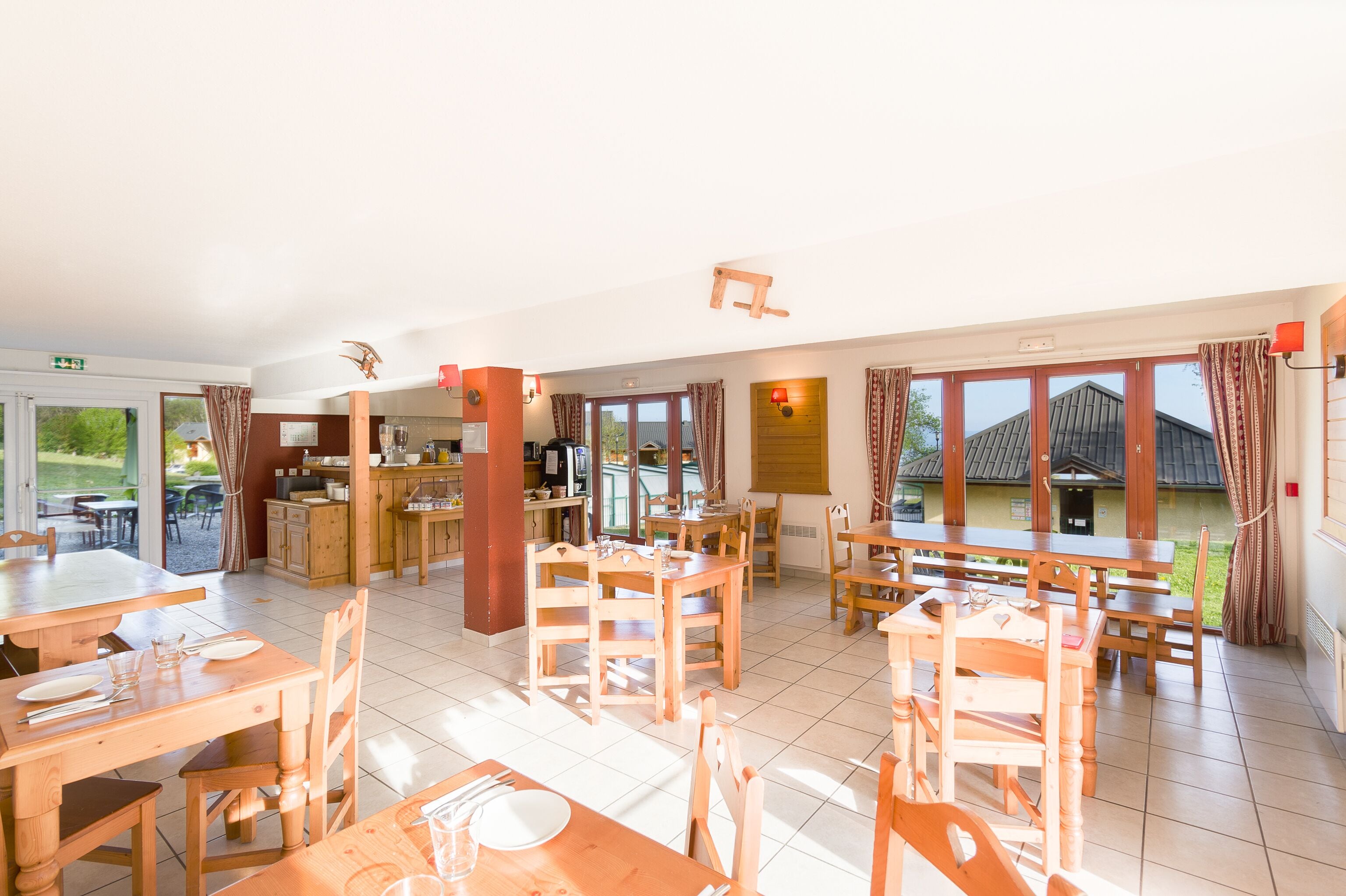 Frühstücksbuffet unter der Woche (12.9 EUR pro Person)