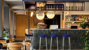 Bar (en el alojamiento)