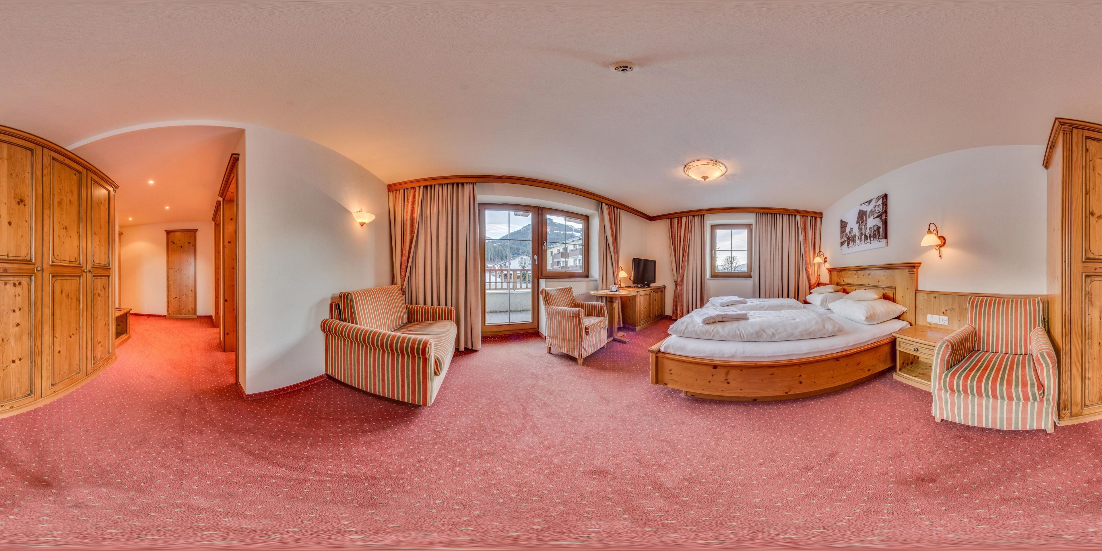 suite, balcony, mountain view | 1 bedroom, in-room safe, desk, soundproofing