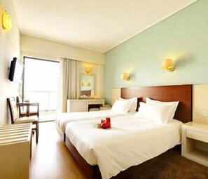 Zimmersafe, Schreibtisch, kostenloses WLAN