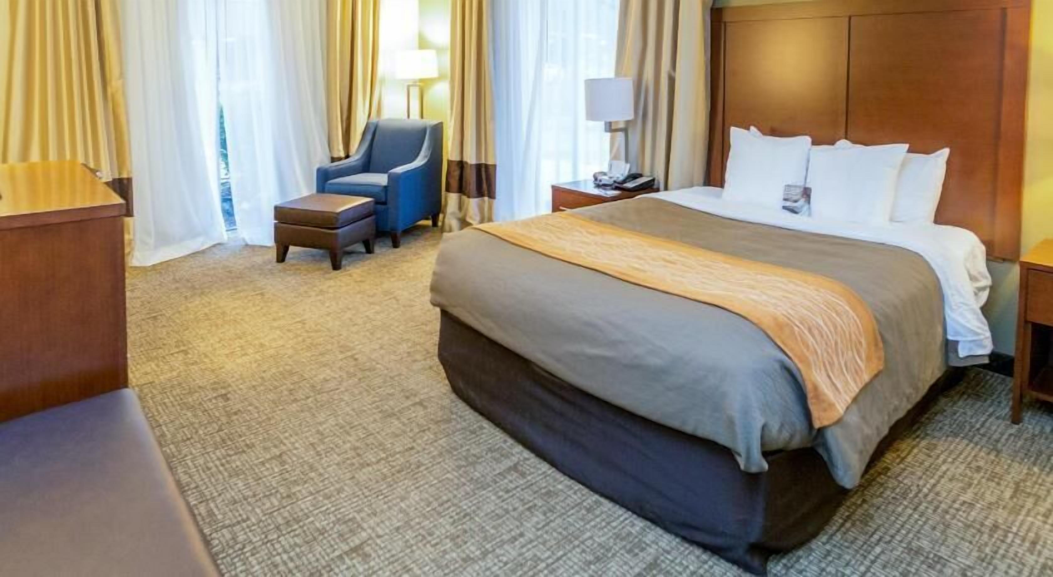 Premium-sengetøj, skrivebord, arbejdsområde til bærbare computere