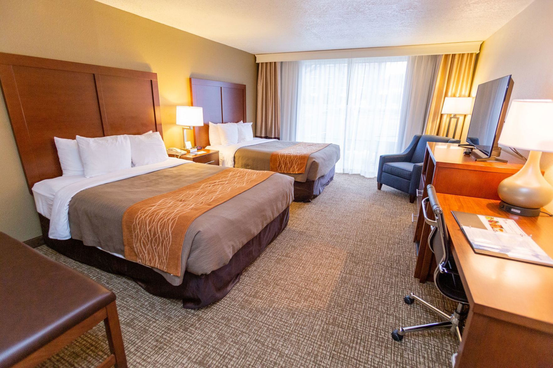 Premium-sengetøj, skrivebord, arbejdsområde til bærbare computere