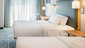 Sviitti, 1 makuuhuone, tupakointi kielletty (2 Queen Beds) | Egyptinpuuvillaiset lakanat, ylelliset vuodevaatteet, untuvapeitot