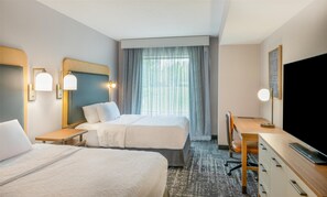 1 bedroom, Egyptian cotton sheets, premium bedding, down comforters