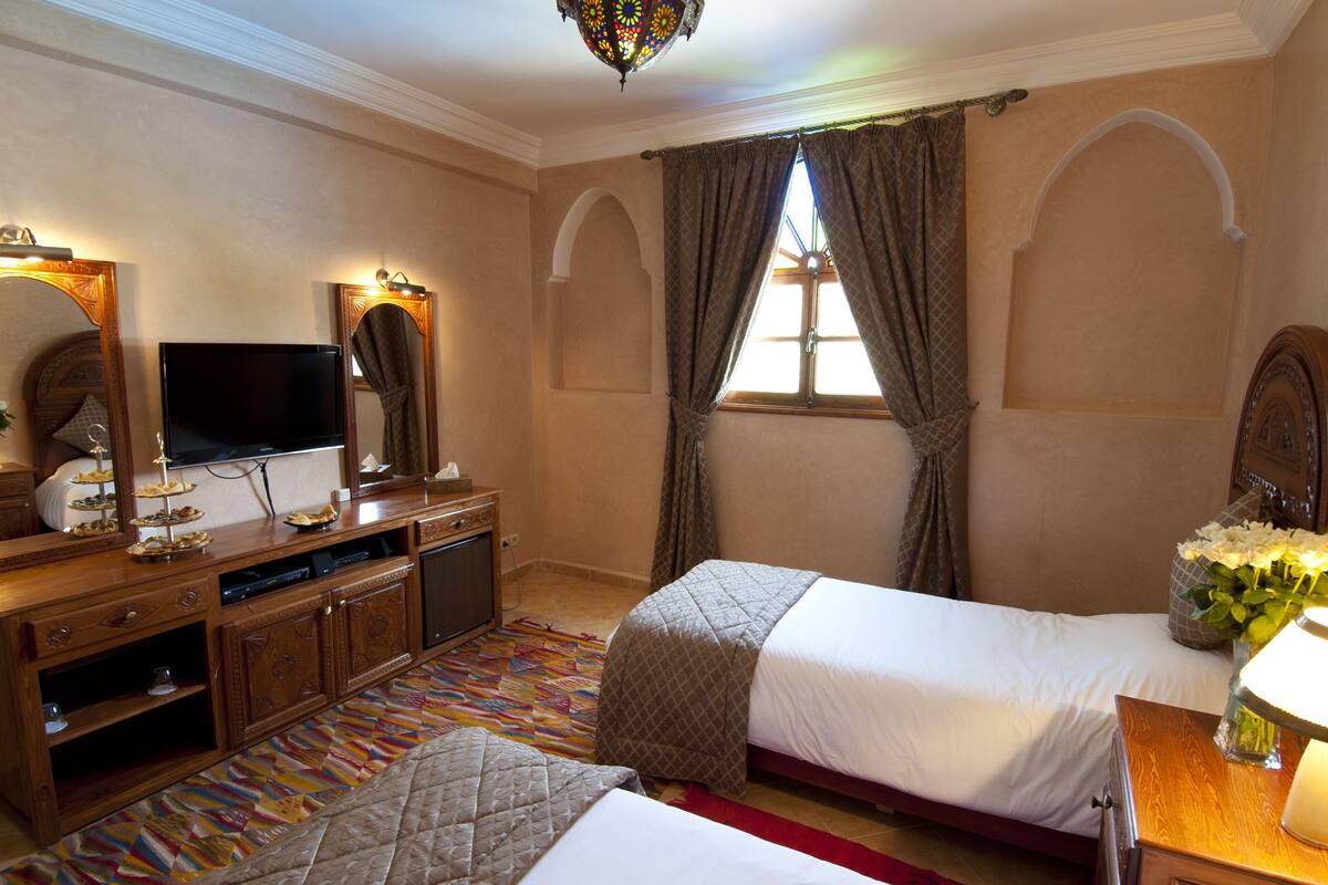 Twin Room | Minibar, in-room safe, cribs (free), rollaway beds (surcharge)