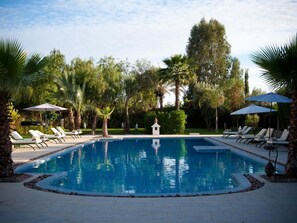 Outdoor pool - Kasbah Dar Ilham (Marrakech)