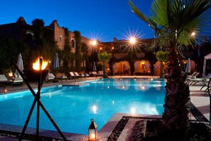 Outdoor pool - Kasbah Dar Ilham (Marrakech)