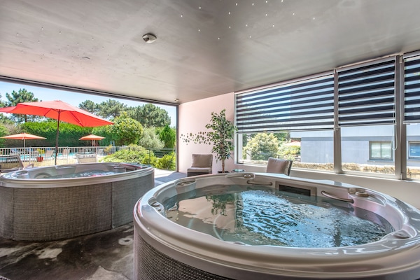 Sauna, hot tub, steam room, body treatments, hot stone massages