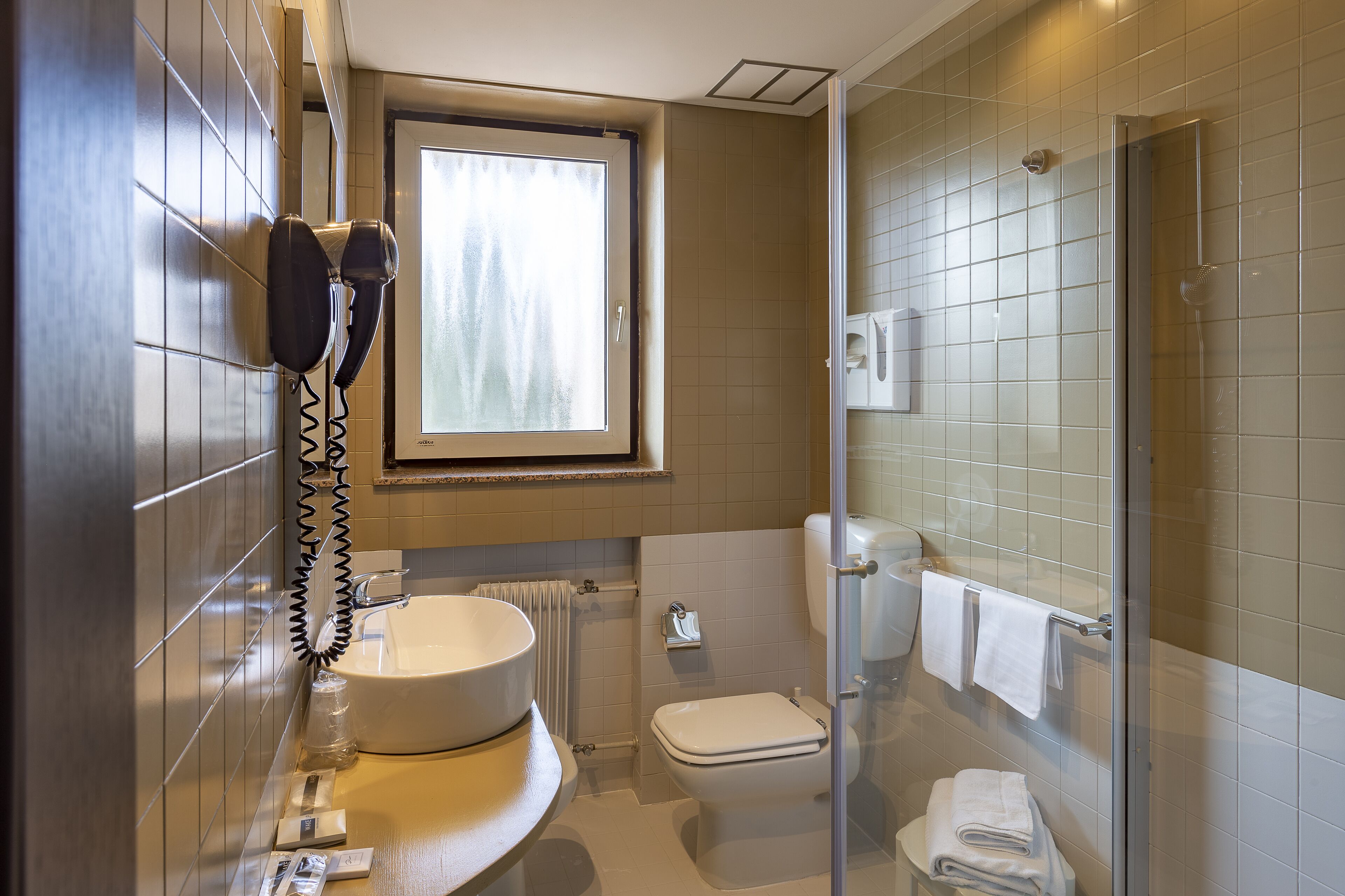 double or twin room | bathroom | shower, rainfall showerhead, free toiletries, hair dryer