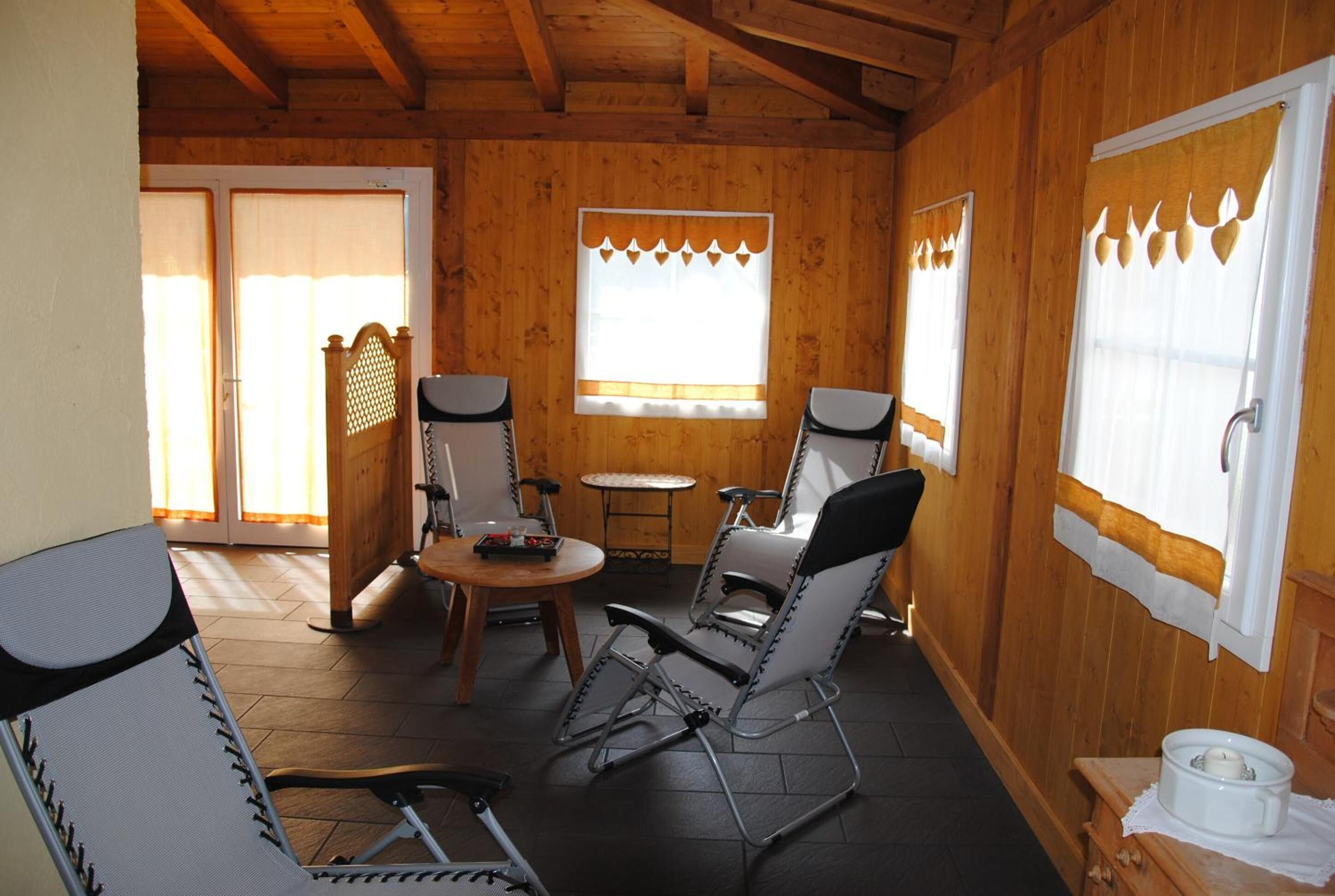 32-inch lcd tv with digital channels, tv