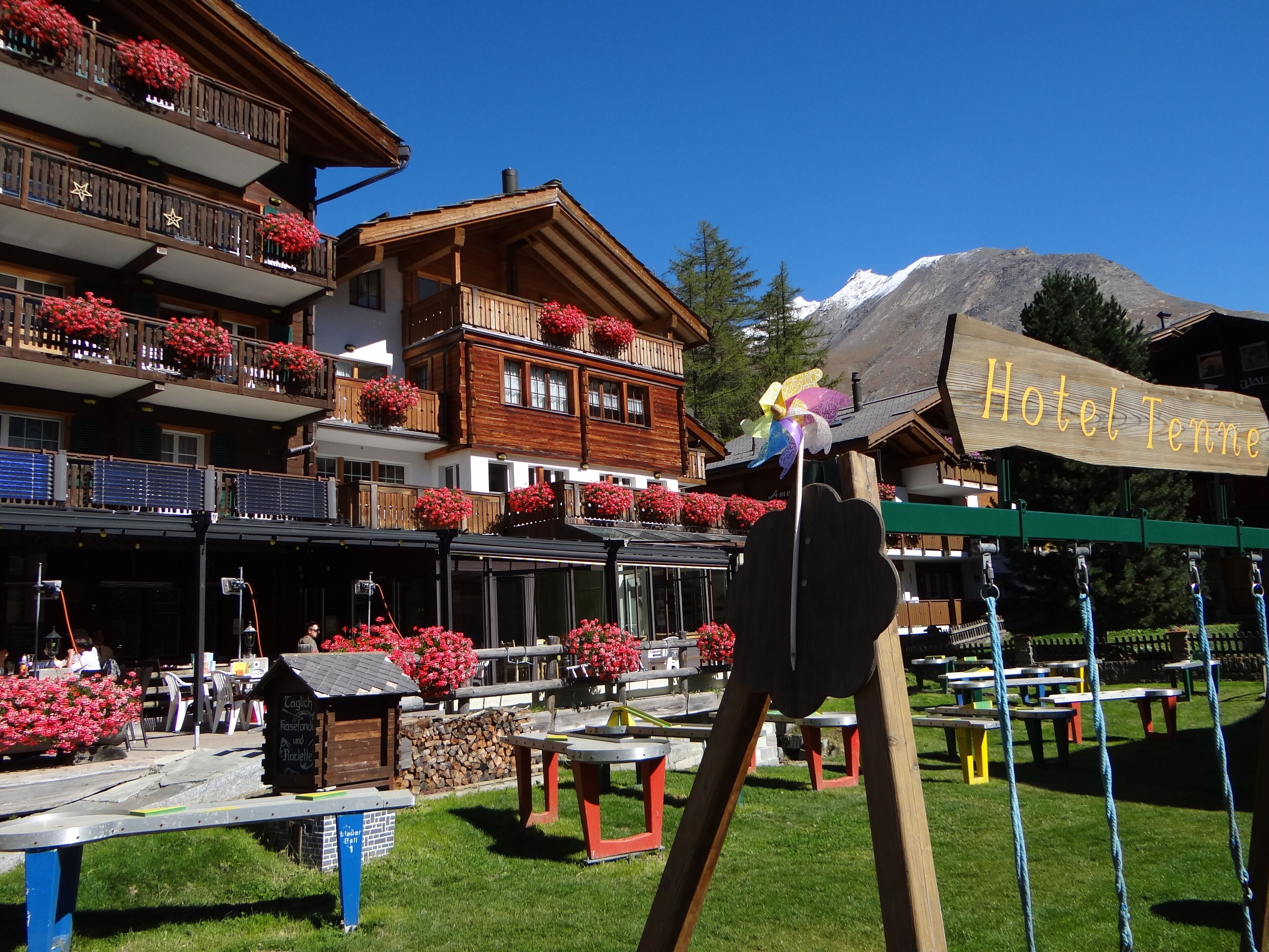 children’s play area – outdoor