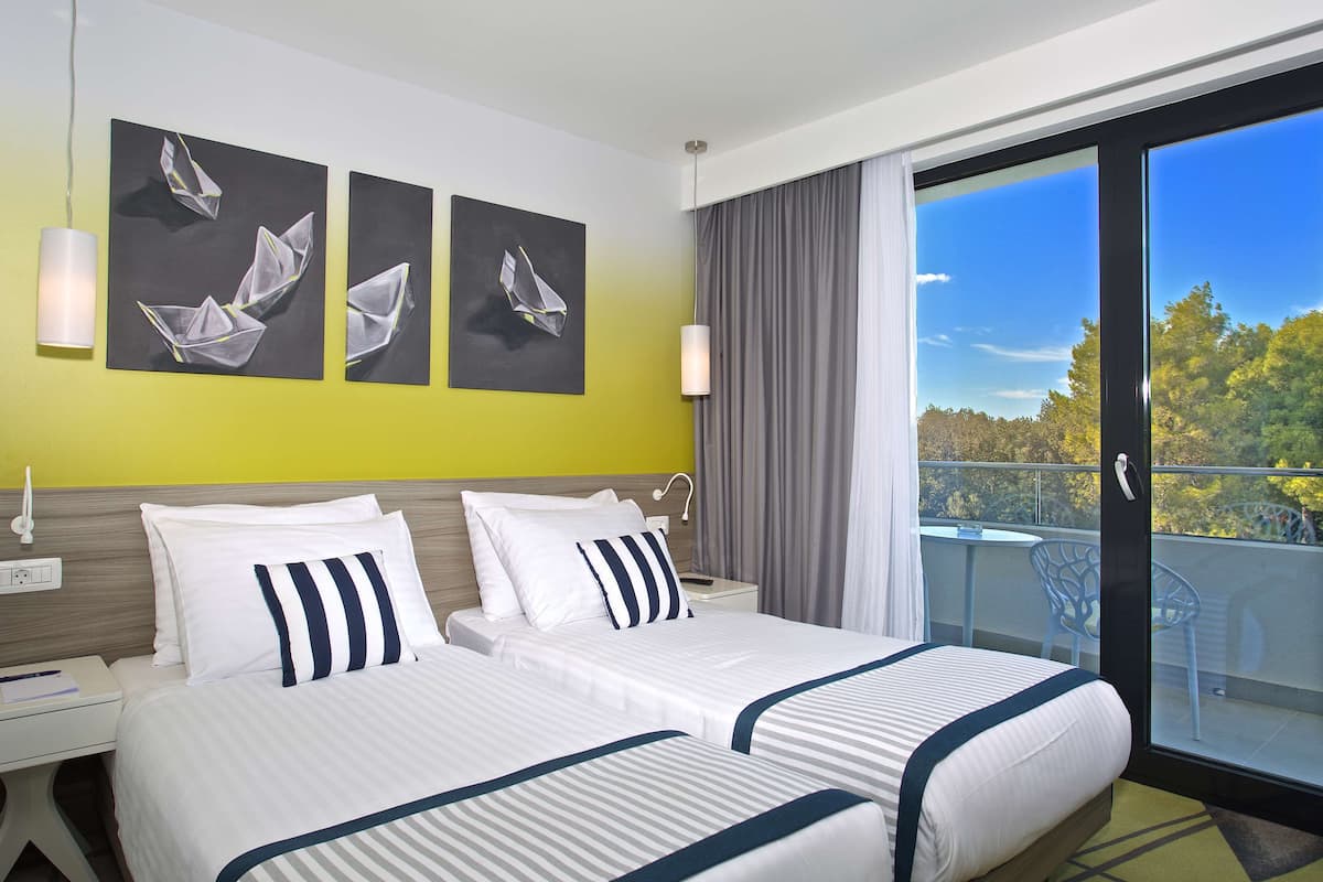 minibar, in-room safe, desk, blackout curtains