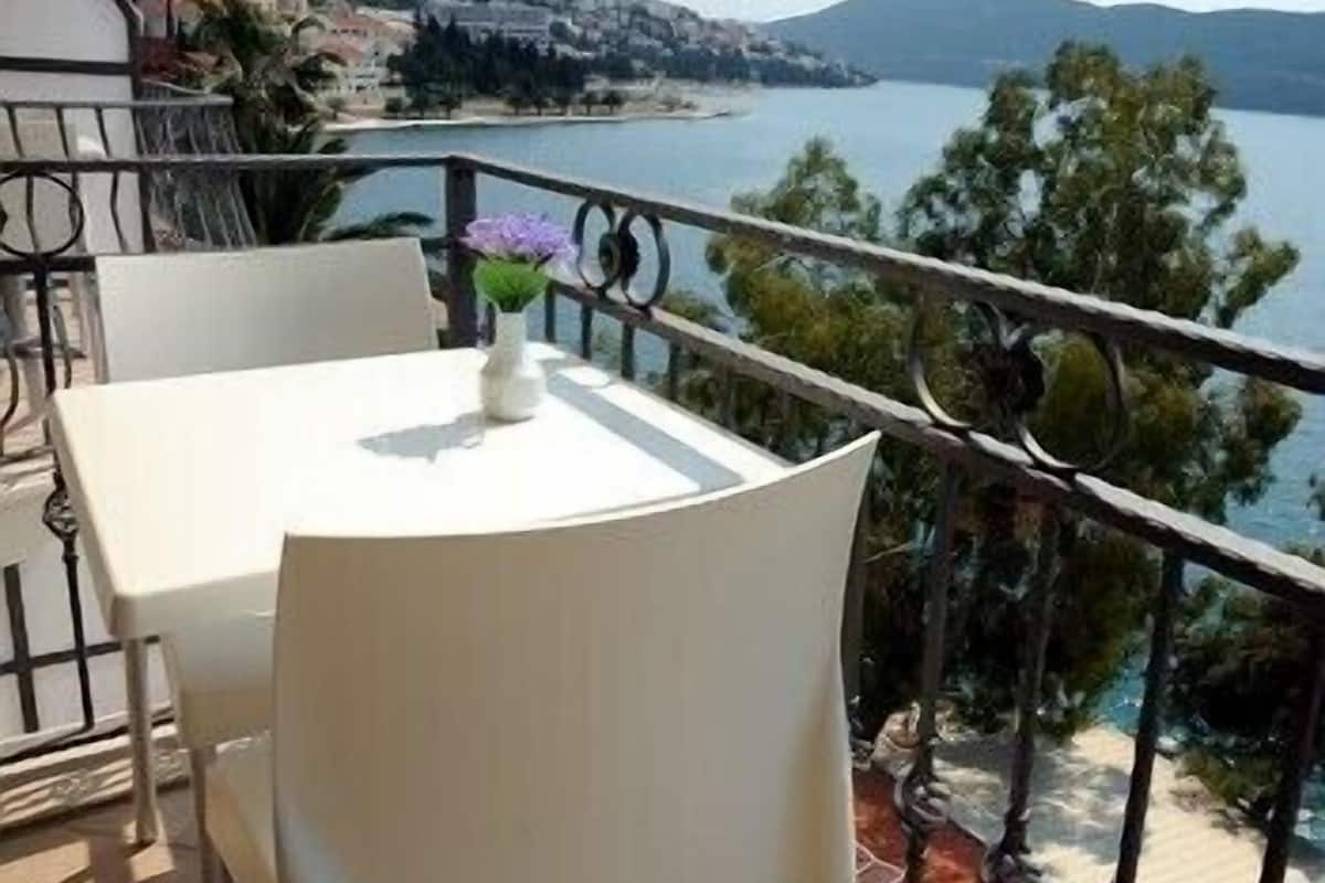Double Room, Balcony, Sea View | Balcony