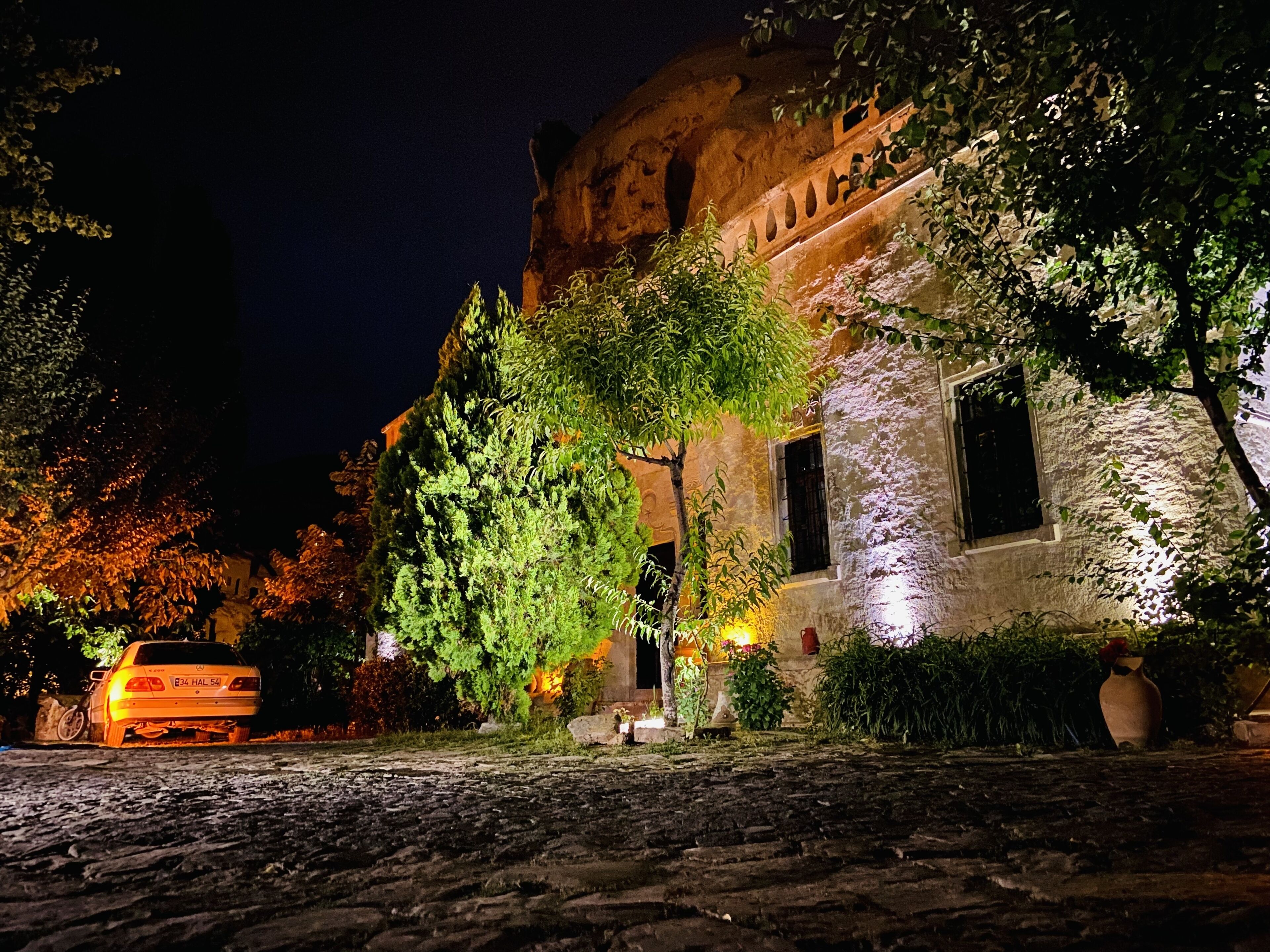 Foto - The Village Cave Hotel