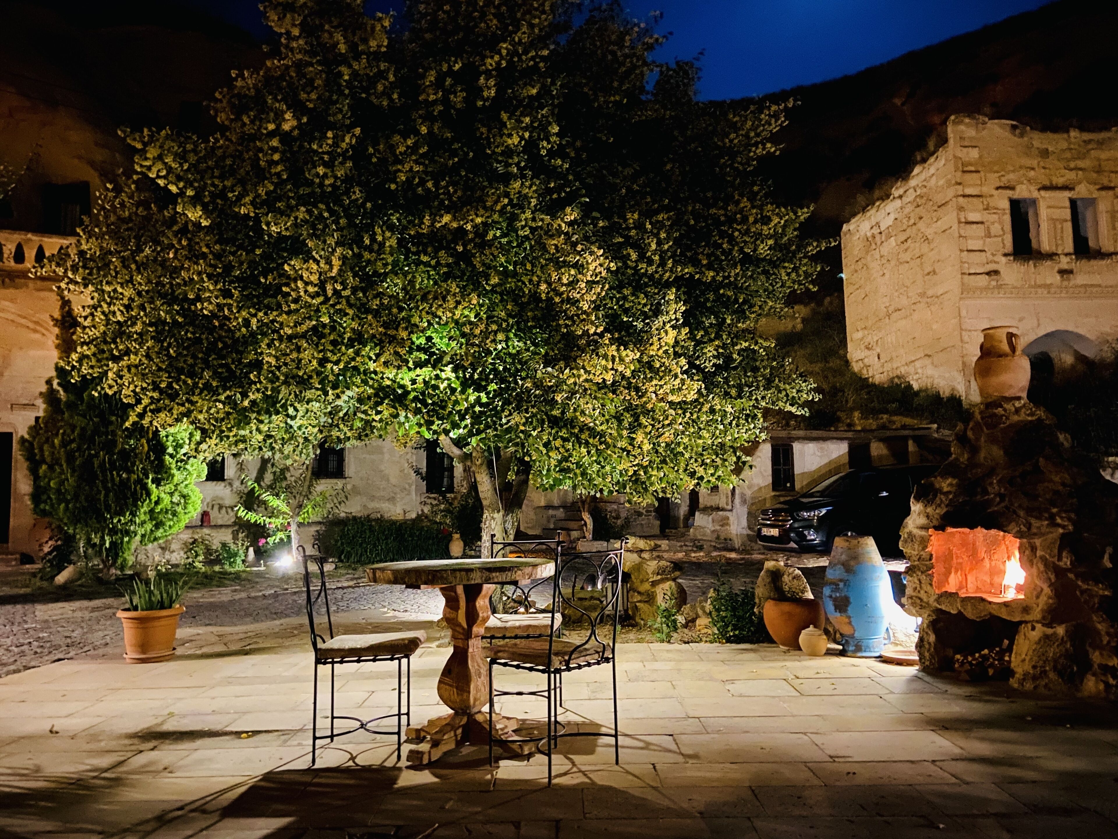 Foto - The Village Cave Hotel