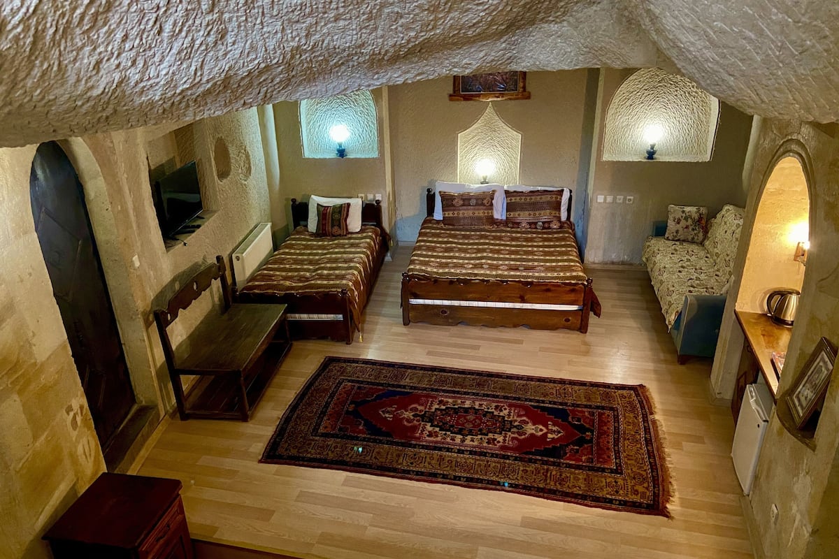 Sofa Cave with Terrace (3 Adults) - 14