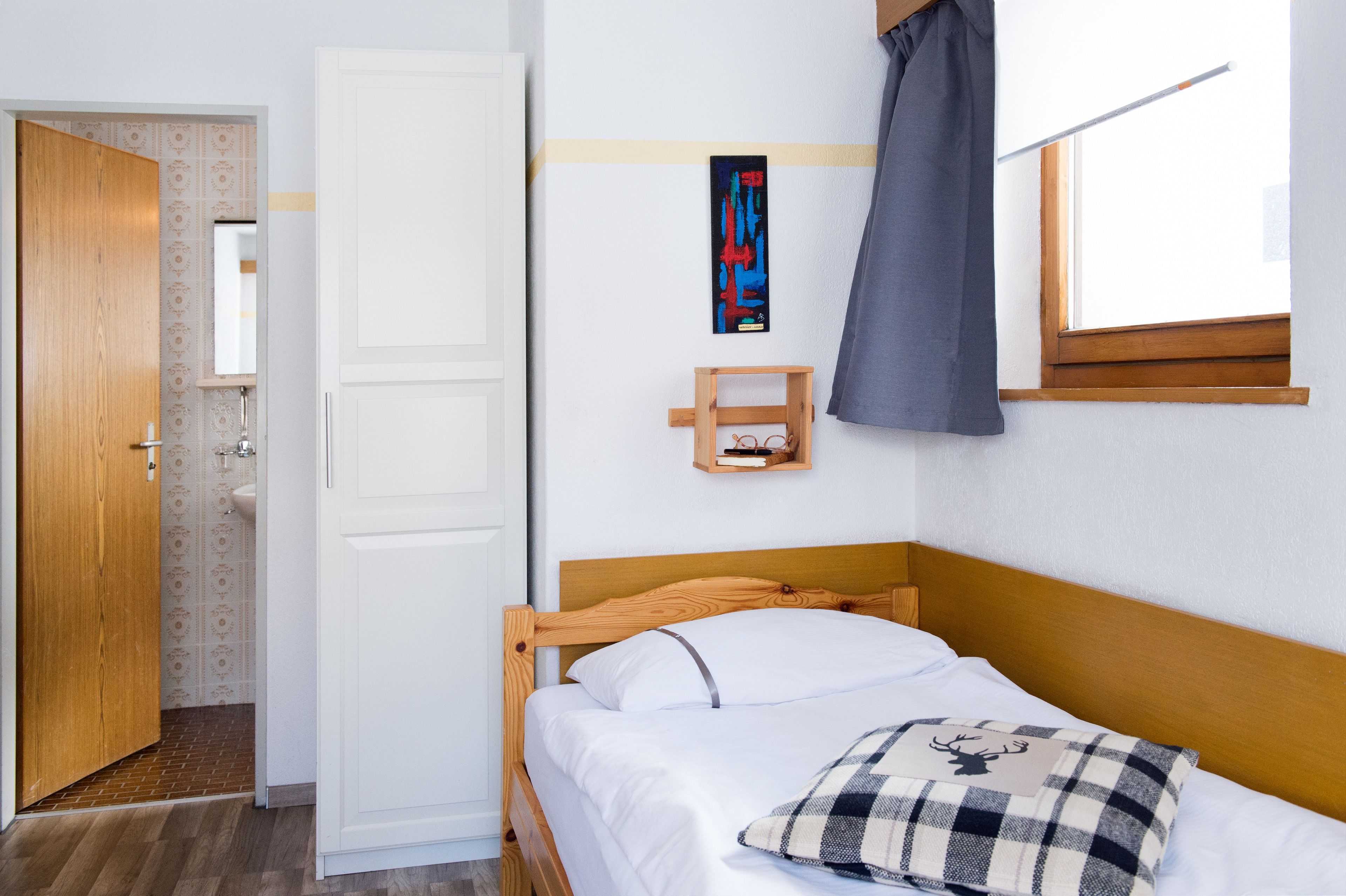 single room | in-room safe, desk, blackout curtains, iron/ironing board