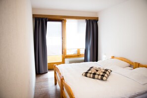 Double Room (+ Extrabed) - Hotel Marmotte (Saas-Fee)