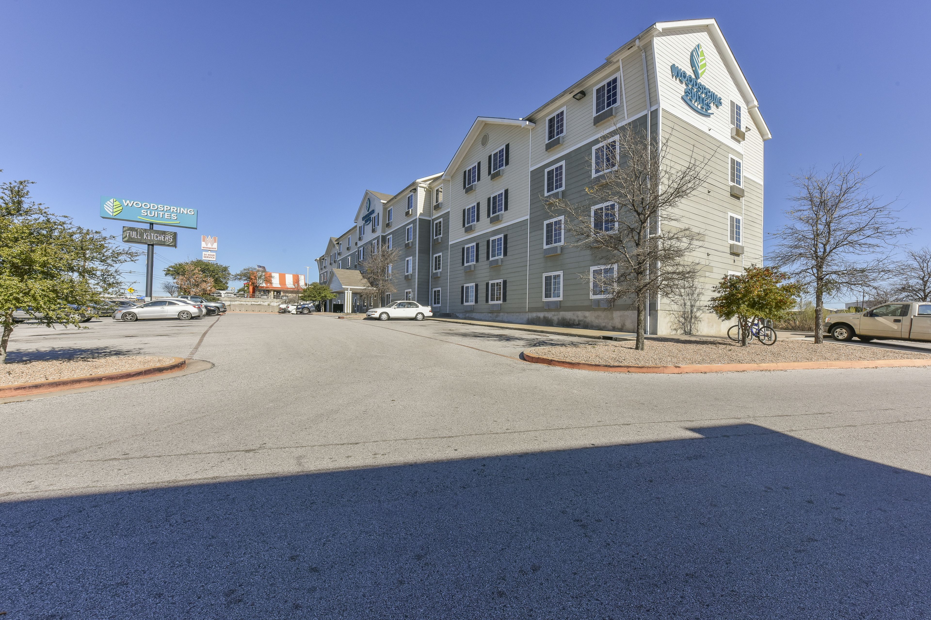 Photo - WoodSpring Suites Austin North I-35