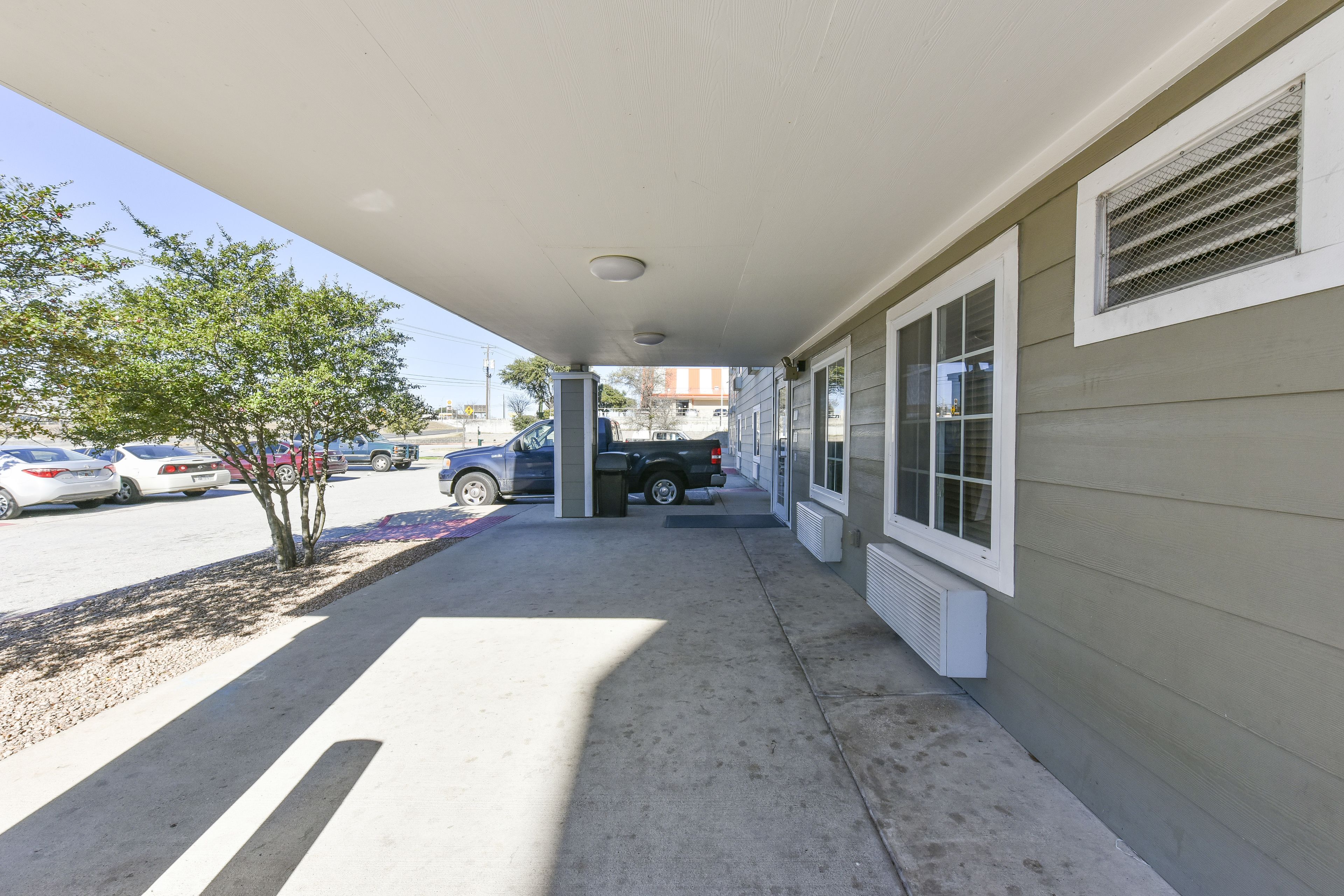 Photo - WoodSpring Suites Austin North I-35