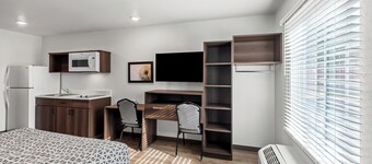 WoodSpring Suites Austin North I-35