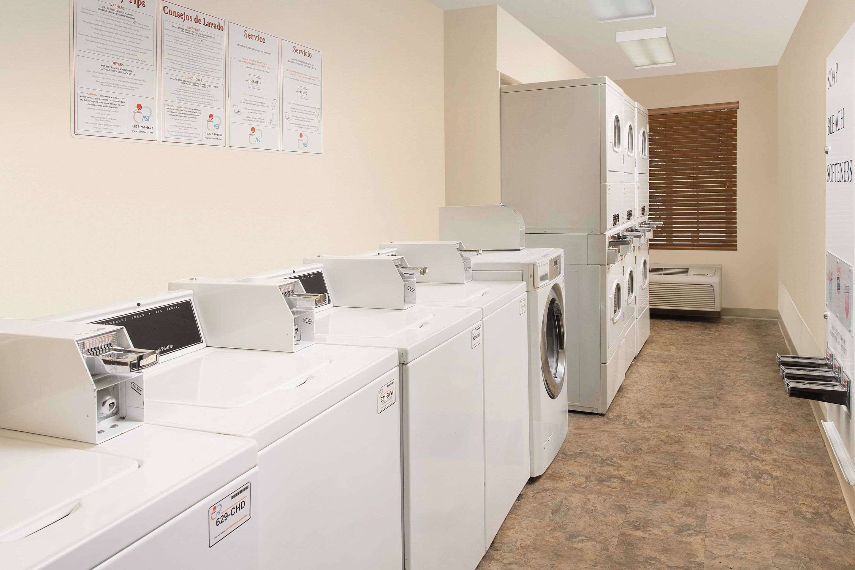 Photo - WoodSpring Suites Austin North I-35