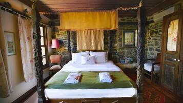 House Olive | Dihias secara berasingan, dilengkapkan perabot secara berasingan