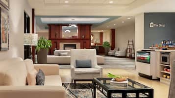 2 restaurants, breakfast, lunch, dinner served; American cuisine