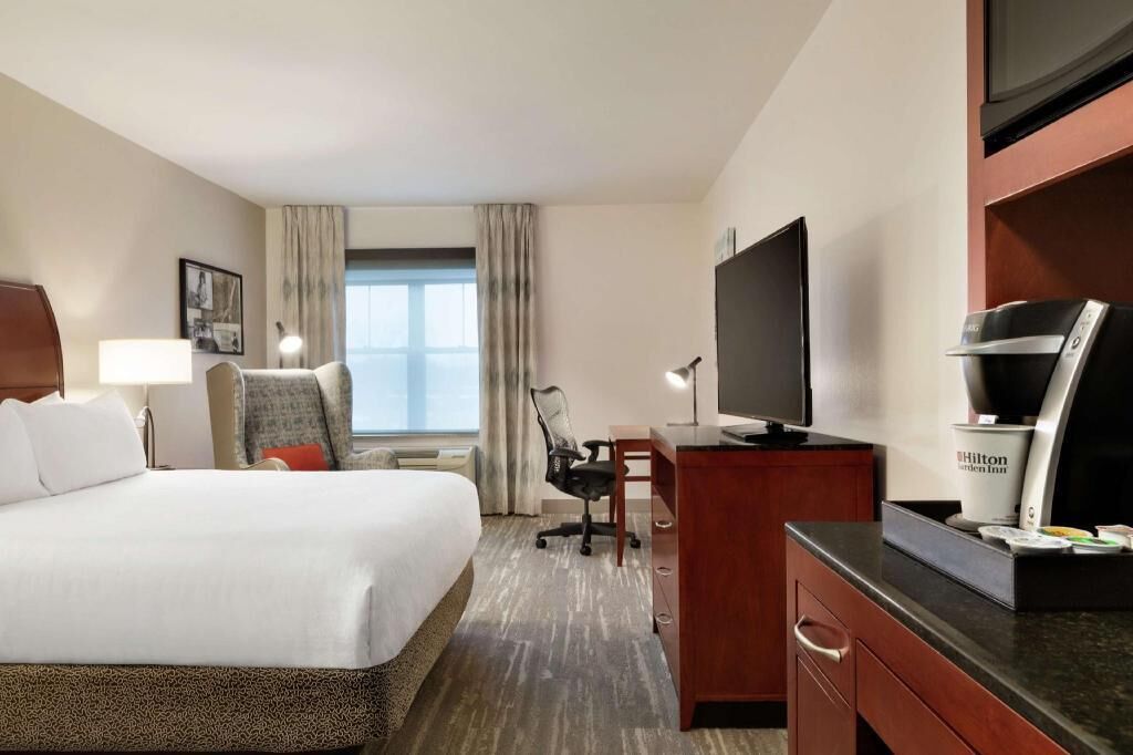 Select Comfort beds, minibar, desk, blackout drapes