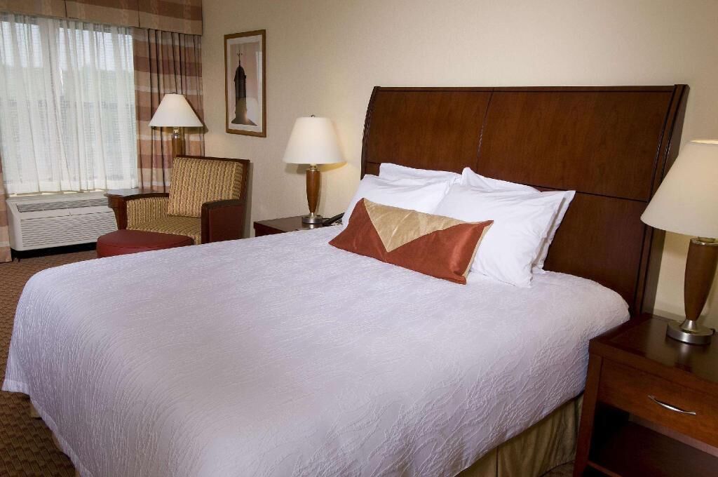 Select Comfort beds, minibar, desk, blackout drapes