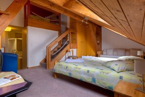 Desk, free cots/infant beds, rollaway beds, free WiFi - Hotel La Clef Des Champs (Val-de-Ruz)